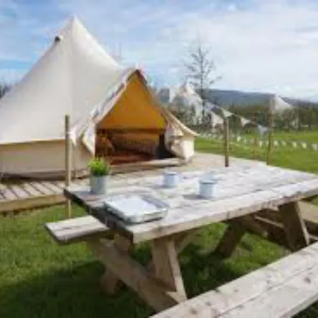 Stargazer Bell Tent - Hang Out Zone Marske